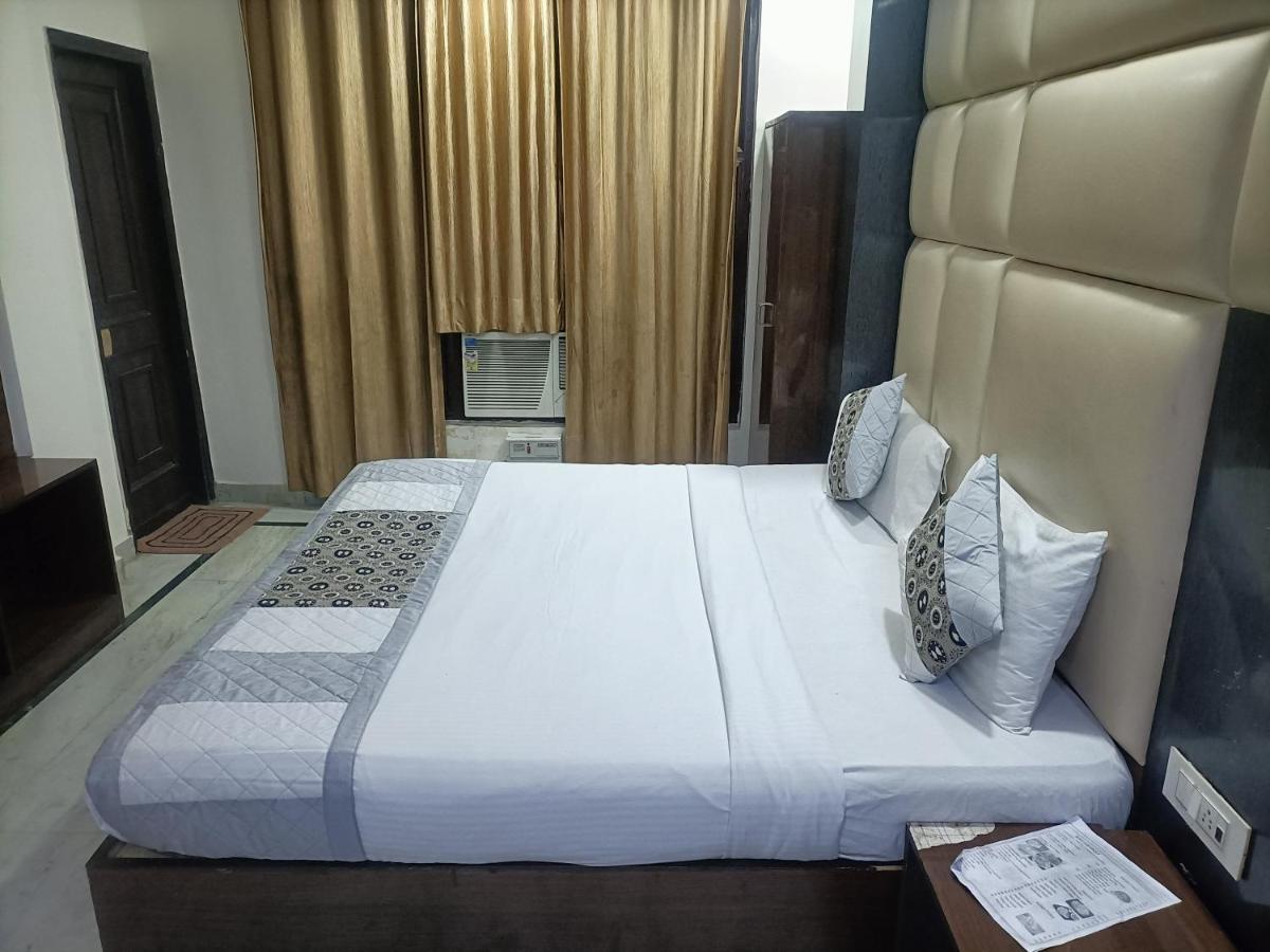 King Delhi Airport Hotel Új-Delhi Kültér fotó