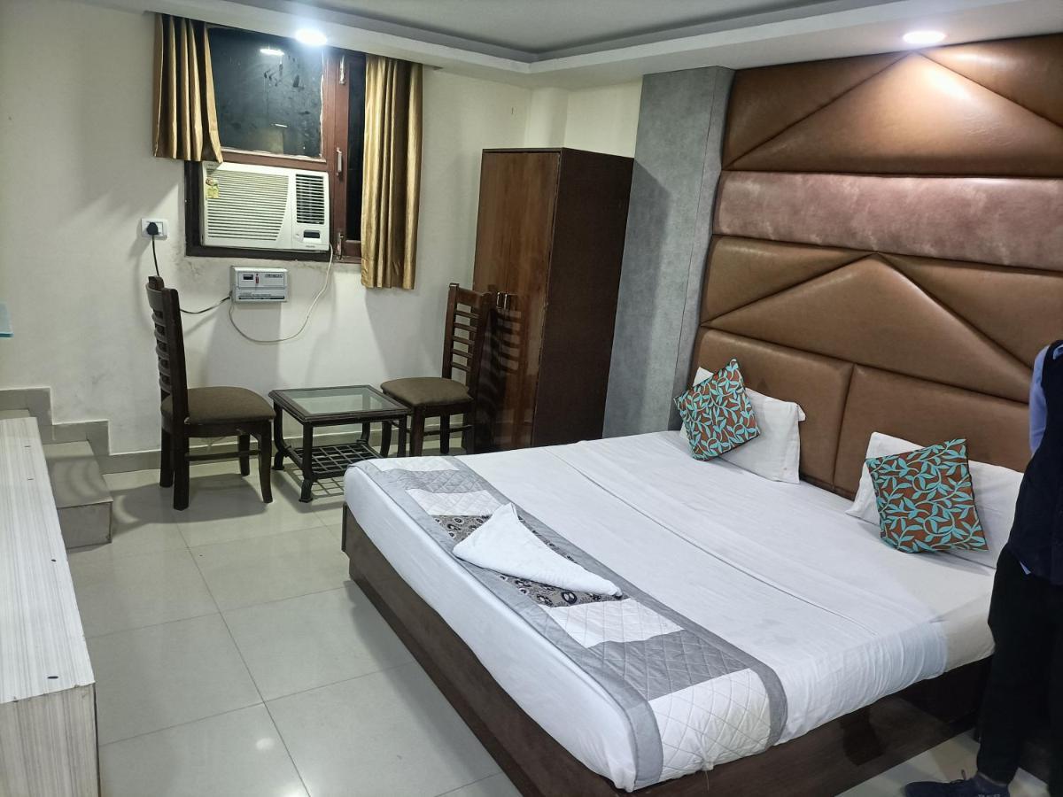 King Delhi Airport Hotel Új-Delhi Kültér fotó