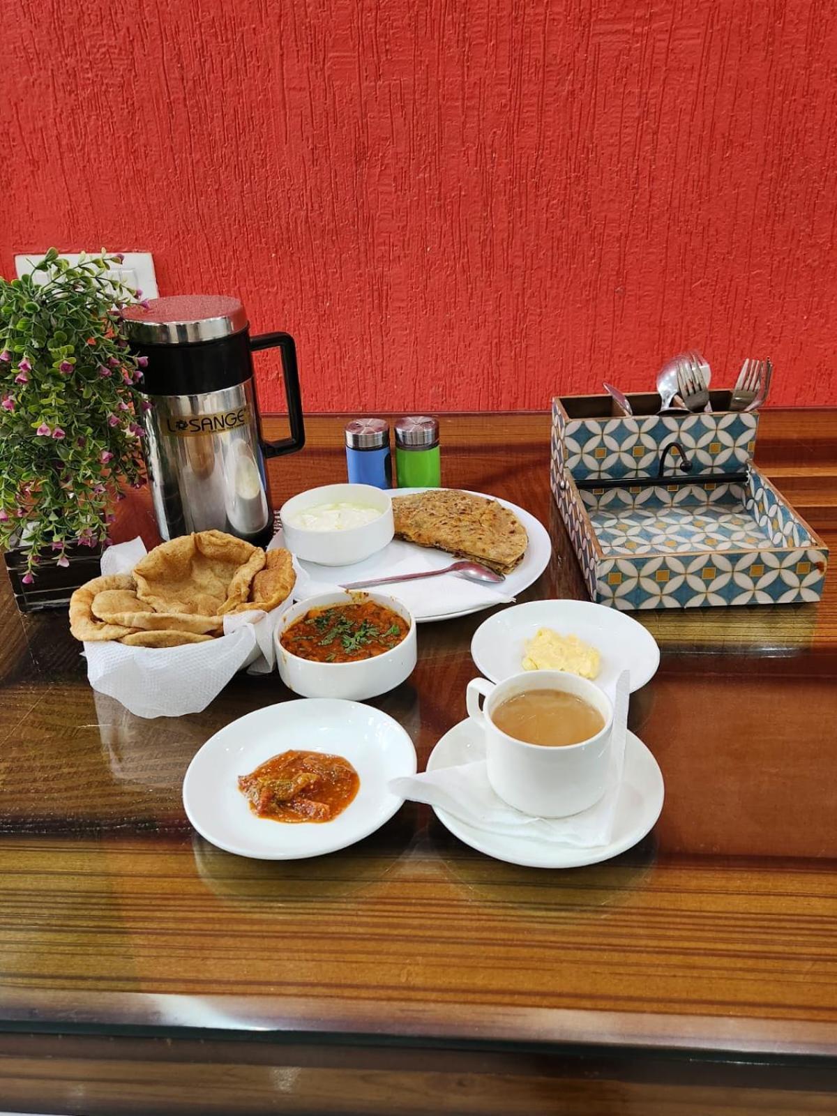King Delhi Airport Hotel Új-Delhi Kültér fotó