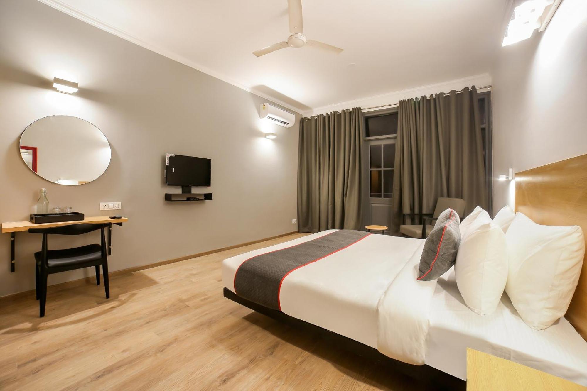 King Delhi Airport Hotel Új-Delhi Kültér fotó