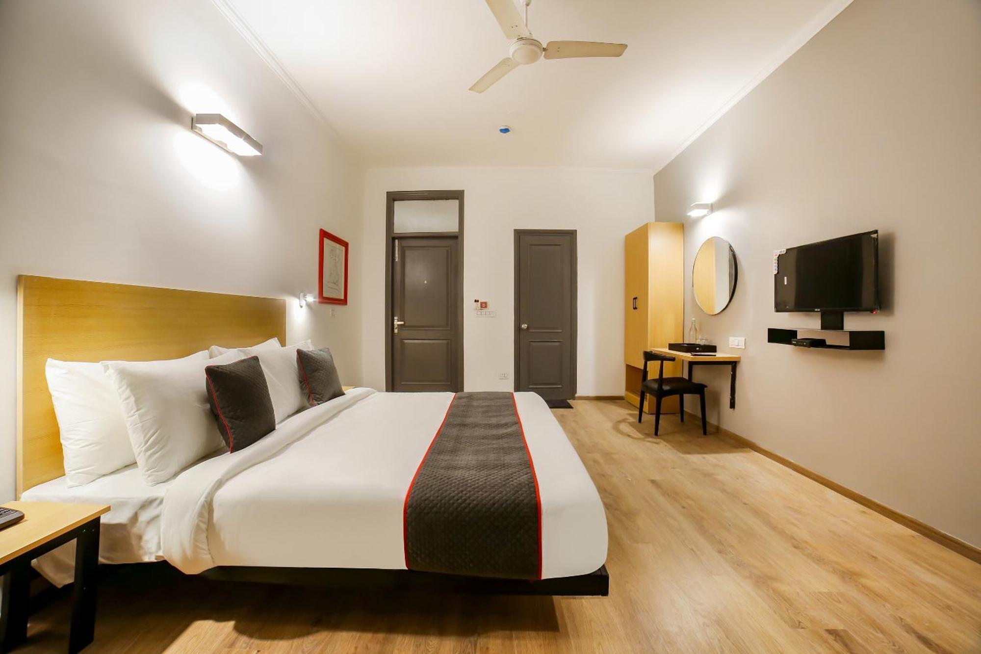 King Delhi Airport Hotel Új-Delhi Kültér fotó